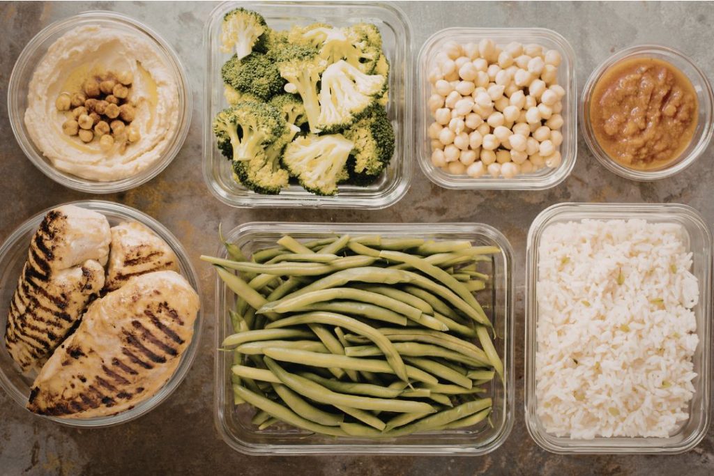 Platos de comida preparada para organizar las comidas de la semana